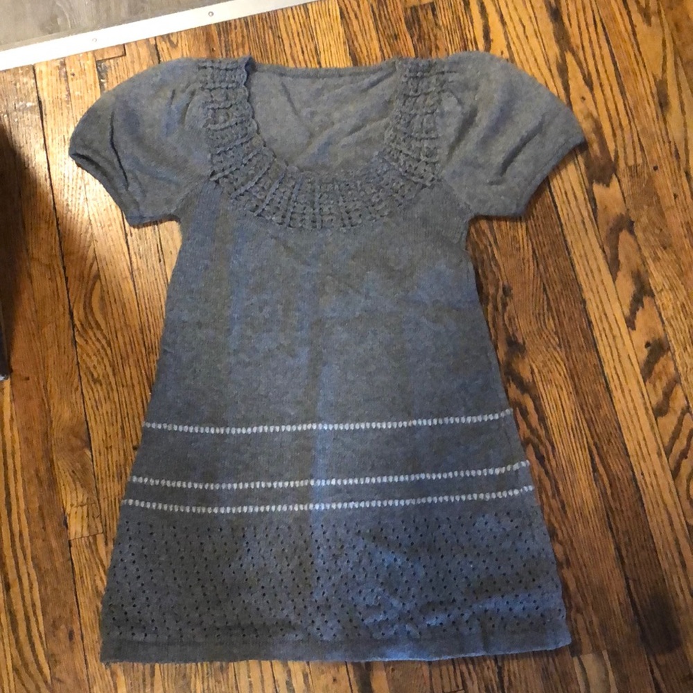 Selling GUD clothes